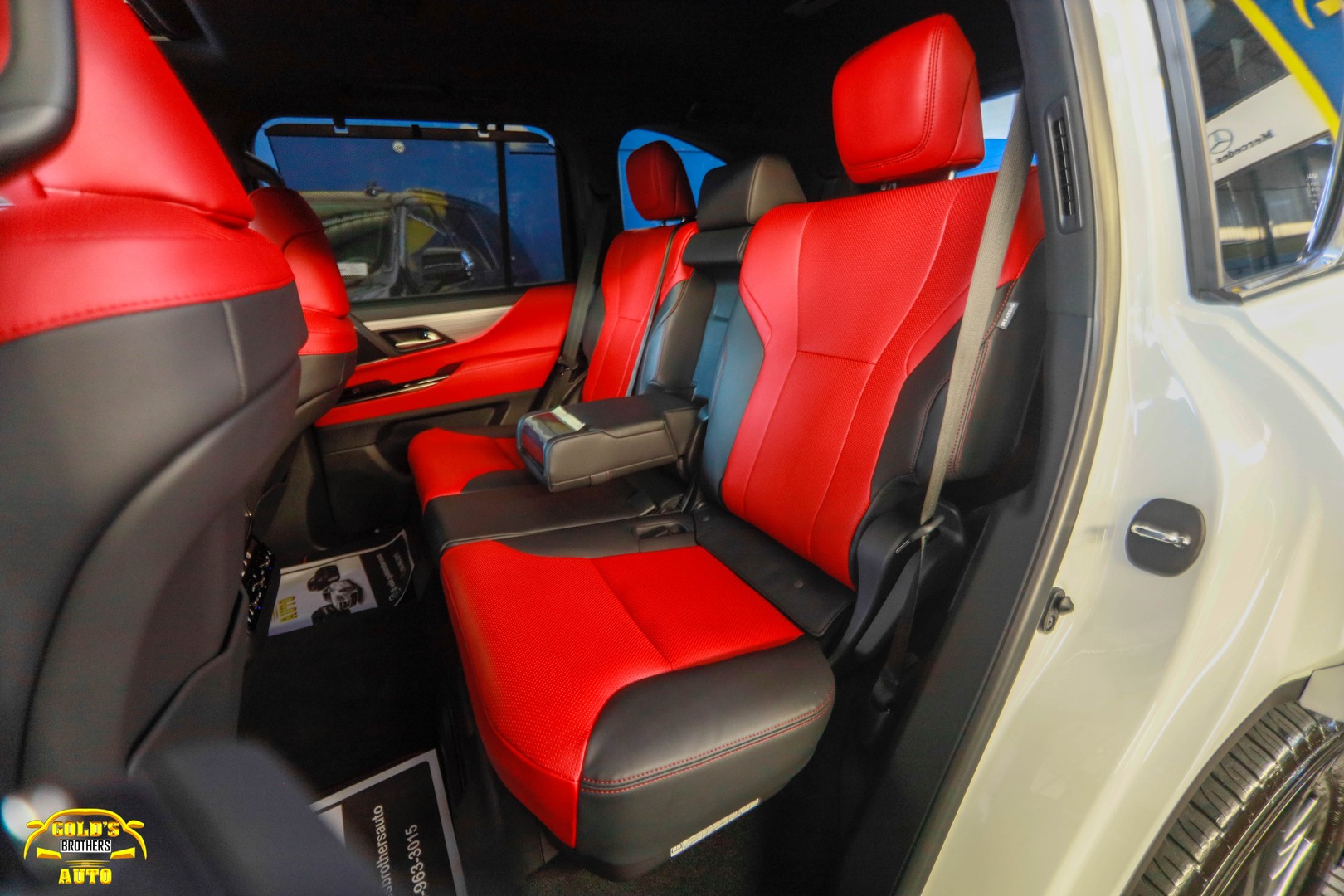 jeepetas y camionetas - Lexus LX 600 F-SPORT 2023 Recien Importada Clean Carfax 6