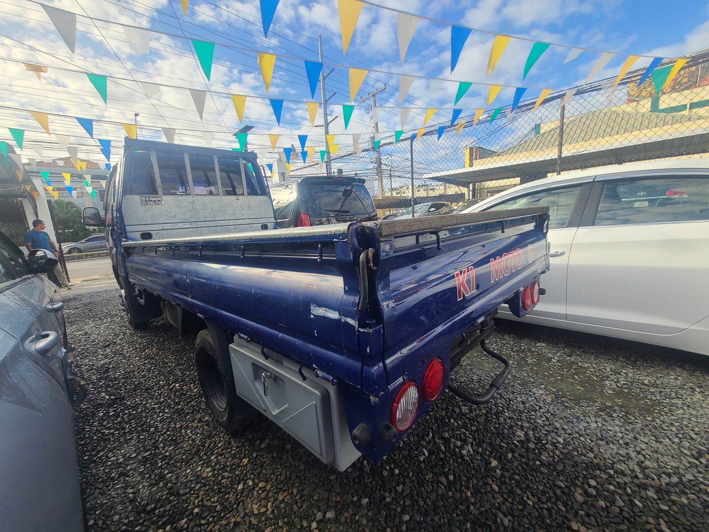 camiones y vehiculos pesados - KIA BONGO 2017 AZUL 6
