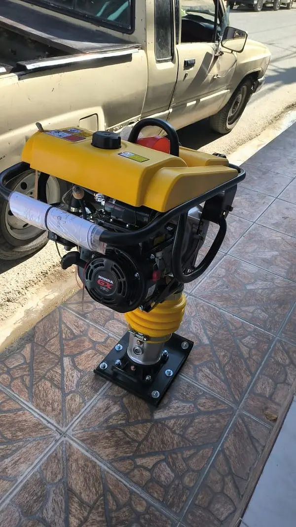construccion e industrial - Maco Compactador De Gasolina 6.5HP 196CC 
Nuevos. 3