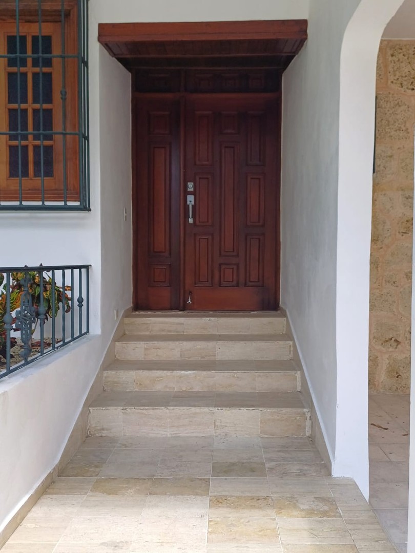 casas - Vendo hermosa casa en Arroyo Hondo!

Precio:
$16,500,000.00

Marquesina para 4 �