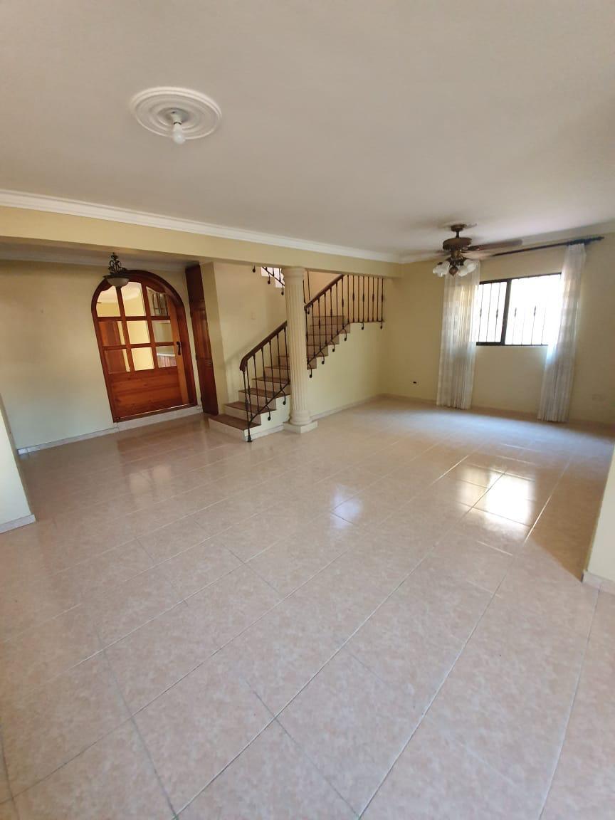 casas - Vendo Casa En Altos de Arroyo Hondo III de Oportun 8