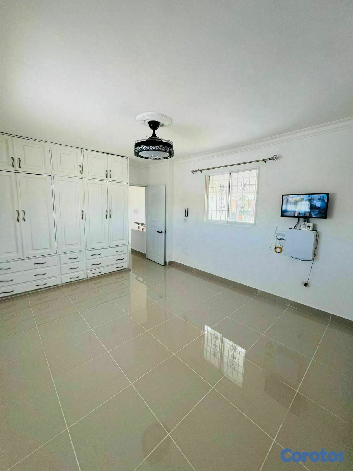 casas - Casa de 2 Niveles con 3 Habitaciones  6