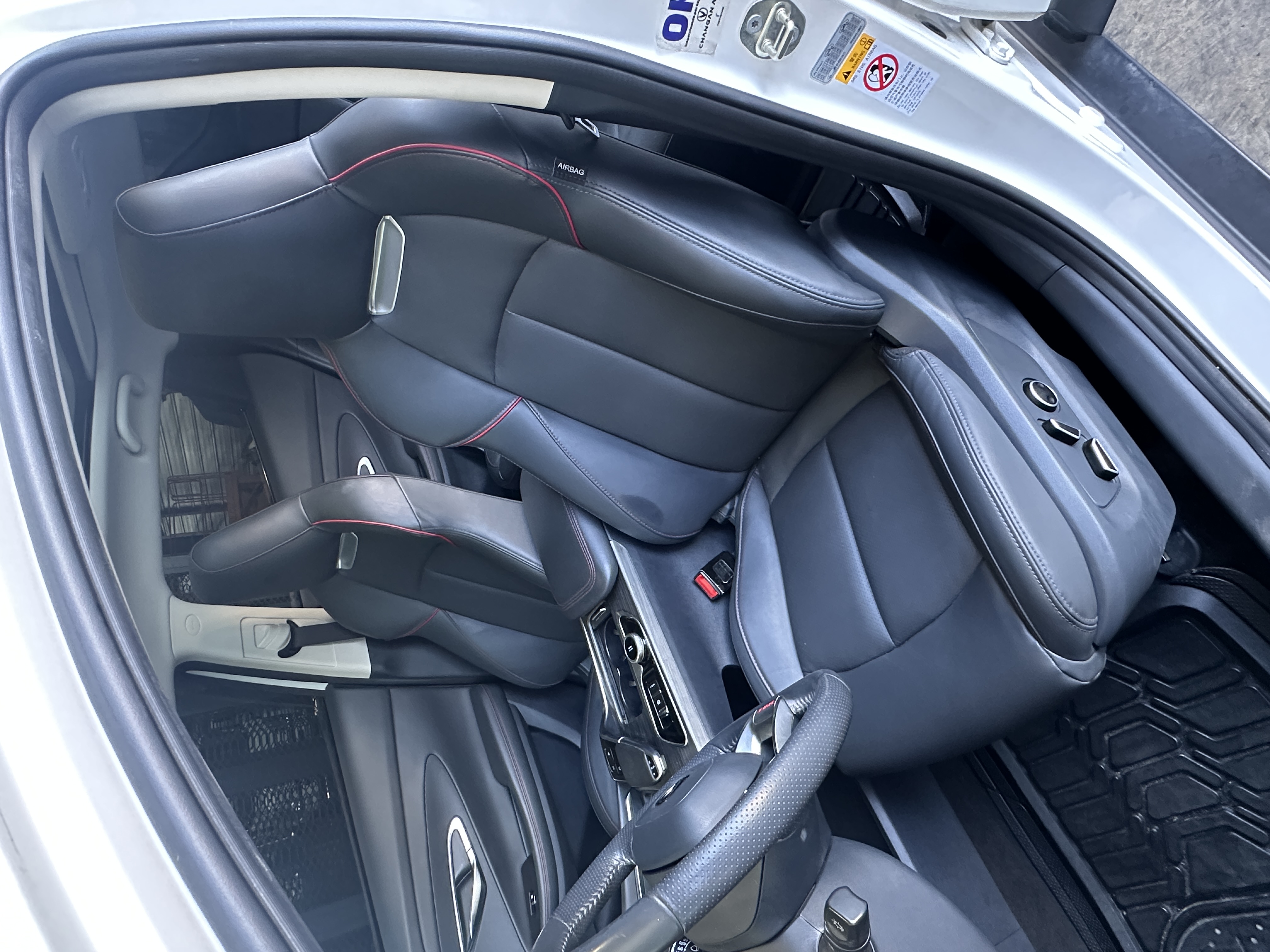 jeepetas y camionetas - Chan UNI-T 2023 3