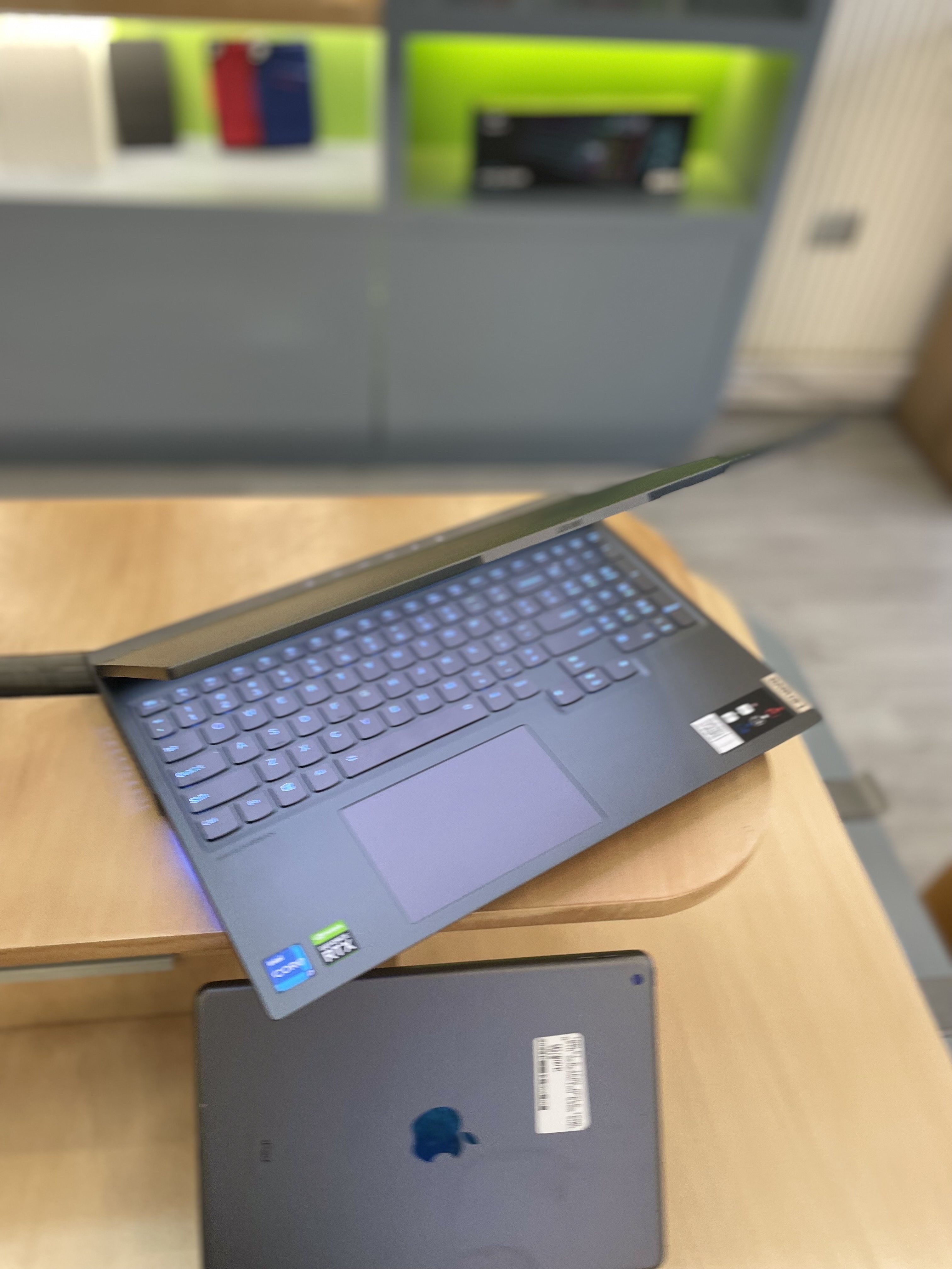 computadoras y laptops - LAPTOP LENOVO LEGION 11TH GENERACIÓN INTEL CORE I716Gb DE RAM1Tb SSD 5