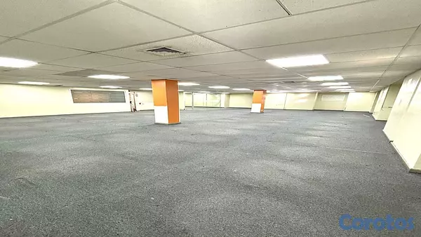 oficinas y locales comerciales - Alquiler local 3ra planta de 400 mts en Ensanche Naco 4