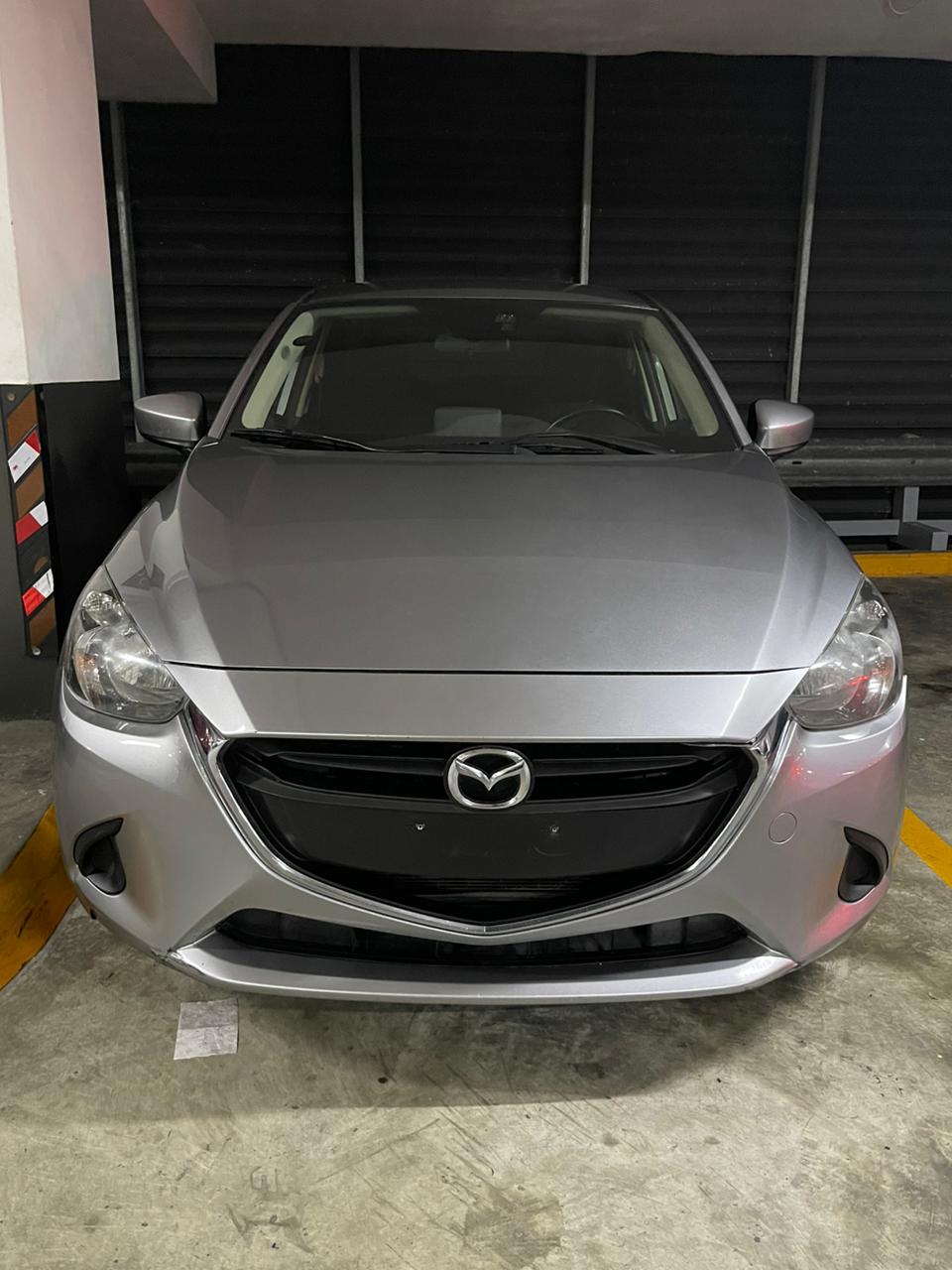carros - Mazda demio 2016 nitido 1
