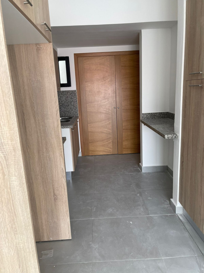 apartamentos - 🏢 Alquiler Apartamento en Evaristo Morales. 3