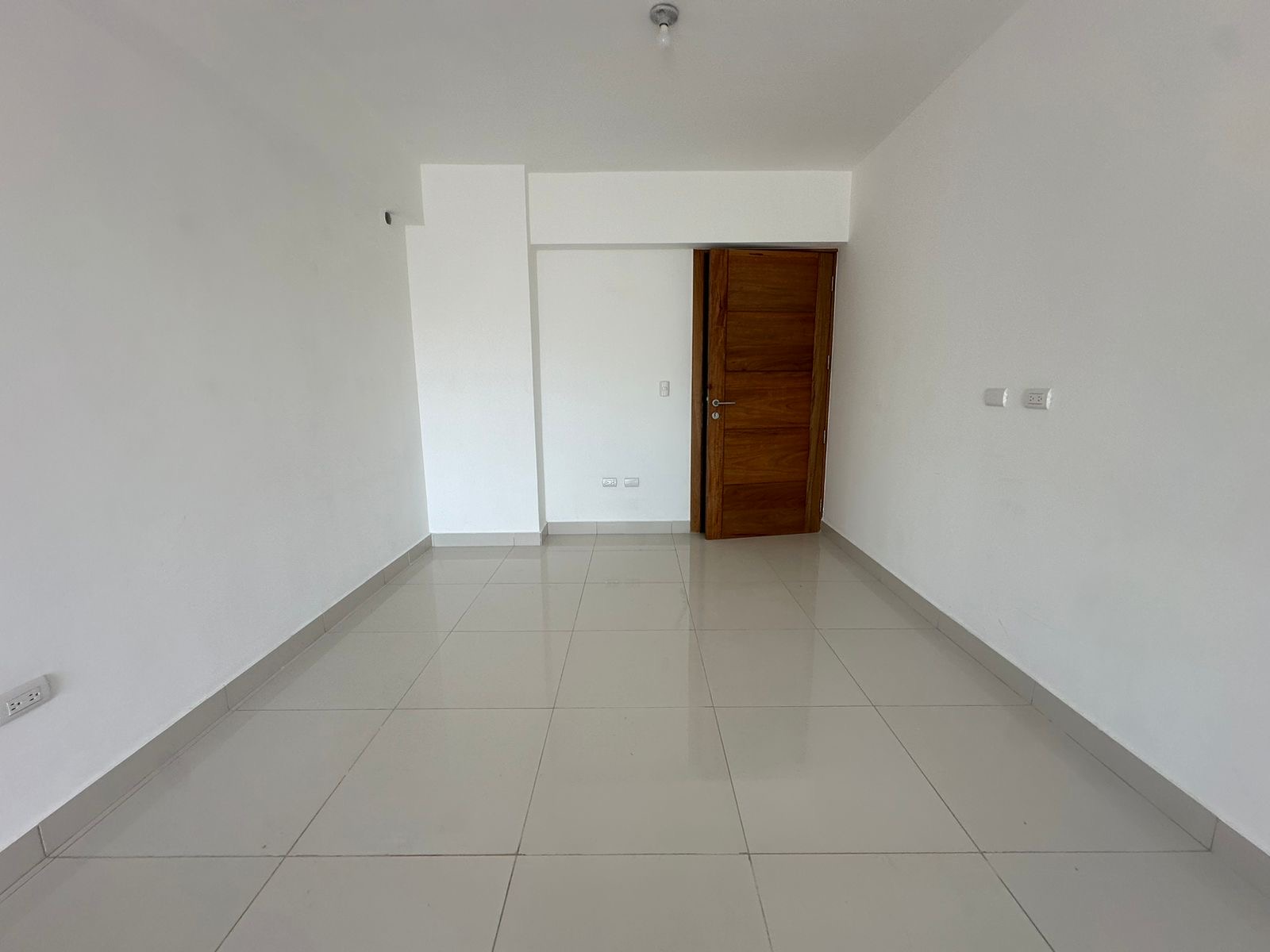apartamentos - Vendo nuevo piso 4 con ascensor Independencia klm  4