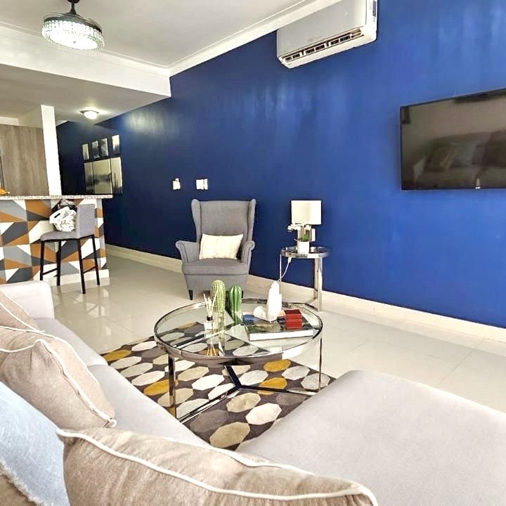 apartamentos - Evaristo Morales Apartamento en alquiler , totalmente Amueblado 
