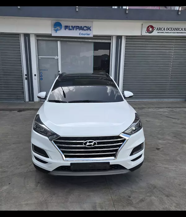 jeepetas y camionetas - HYUNDAI TUCSON 2020 BLANCO DIESEL 3