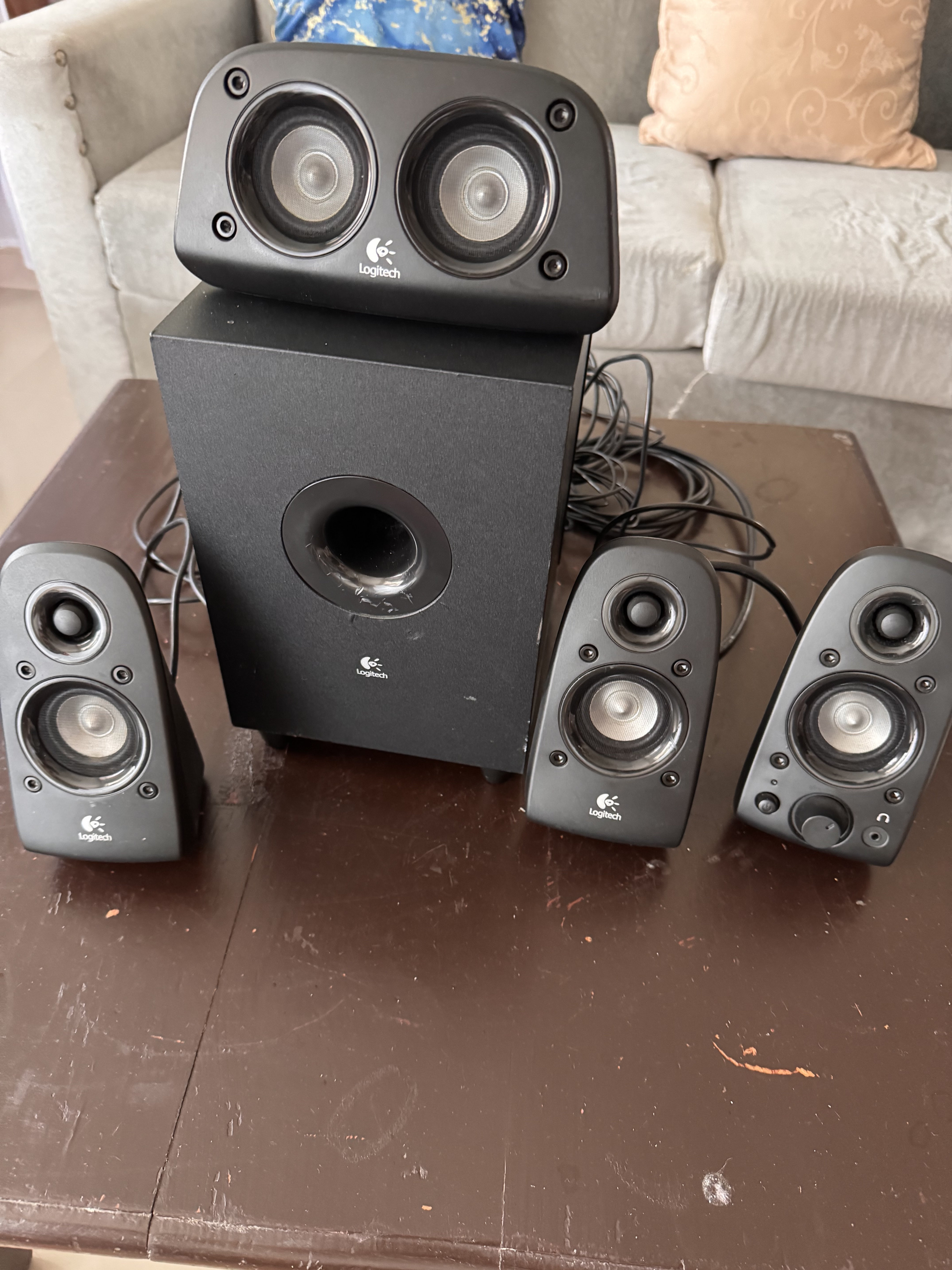 camaras y audio - logitech 1