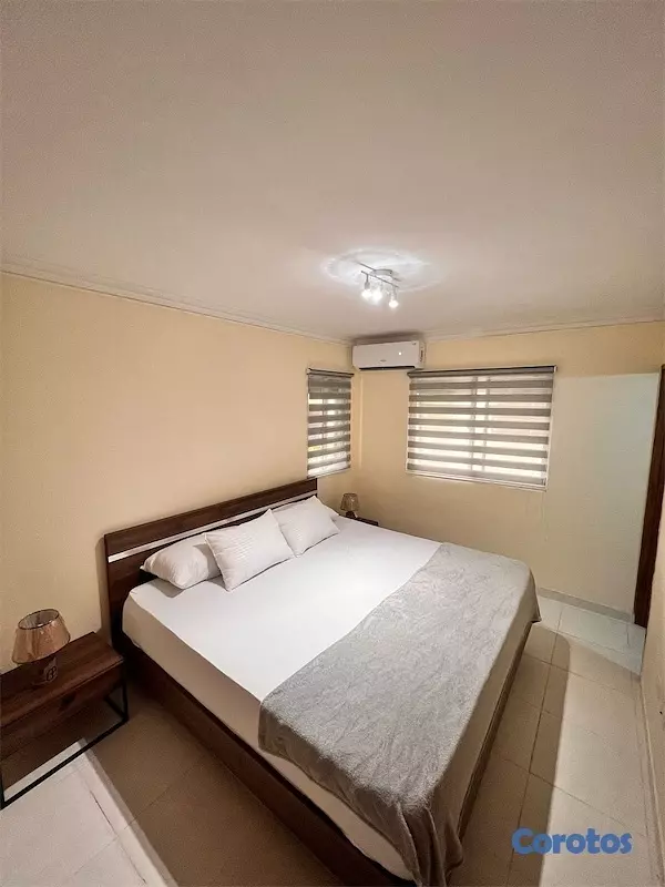apartamentos - Venta de apartamento amueblado 3er piso en la autopista de san Isidro 