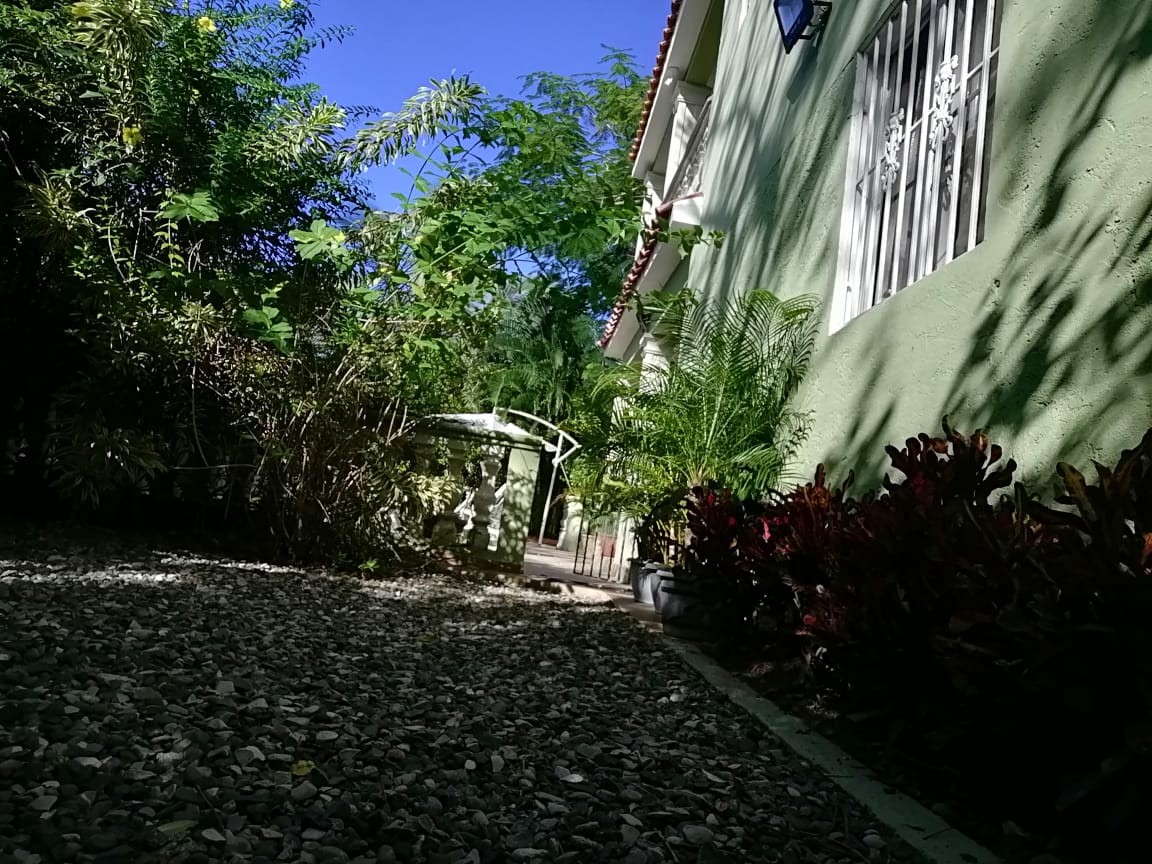 casas vacacionales y villas - FINCA!! Oportunidad de Inversion, Muy Bien Ubicada!!
 2