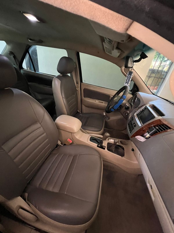jeepetas y camionetas - Toyota fortuner 2008 7