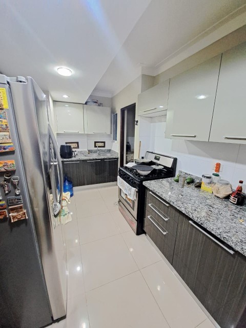 apartamentos - Vendo 2da con Terraza en el Millon 3