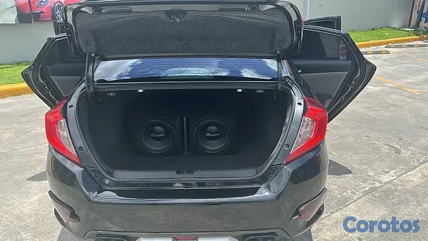carros - Honda civic 2019 EX-T en perfectas condiciones 

Gomas nuevas 
Aire 10/10 
 2