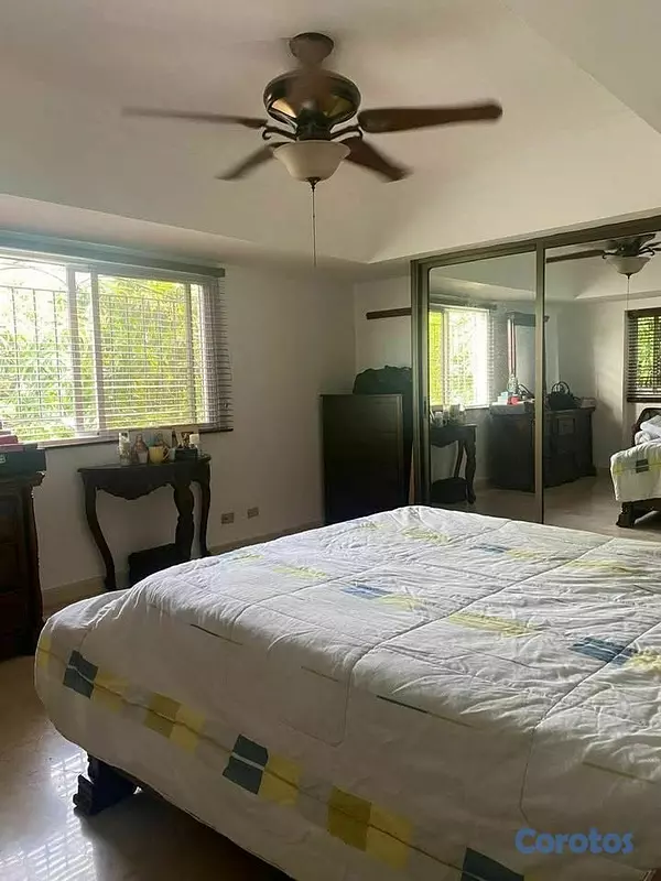 apartamentos - Vendo Apartamento clásico en los Caciacazgos  4