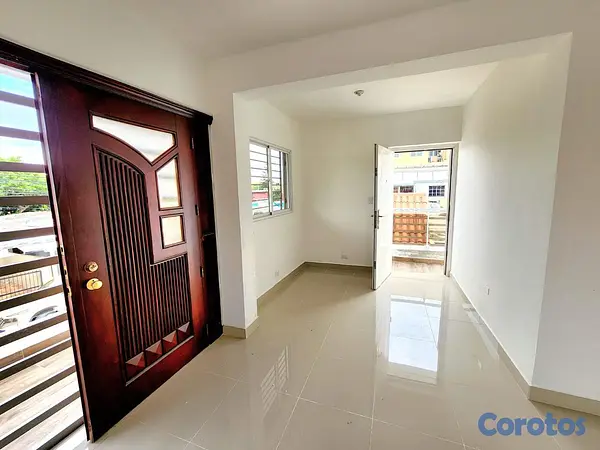 casas - Rento espectacular casa en 2do nivel Av. Independe 15