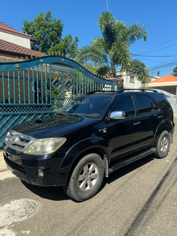 jeepetas y camionetas - Toyota fortuner 2008 8