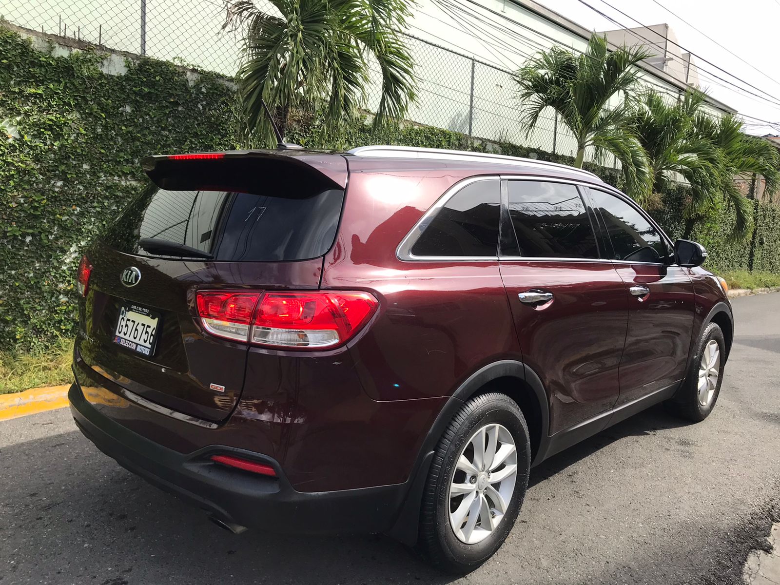 jeepetas y camionetas - KIA SORENTO LX 2017 3