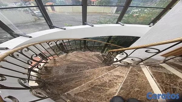 casas - Venta de hermosa casa en Vista Hermosa,  con 600mt de construcción 7