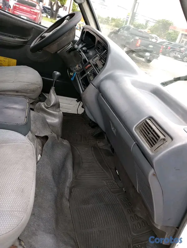jeepetas y camionetas - minibus 9