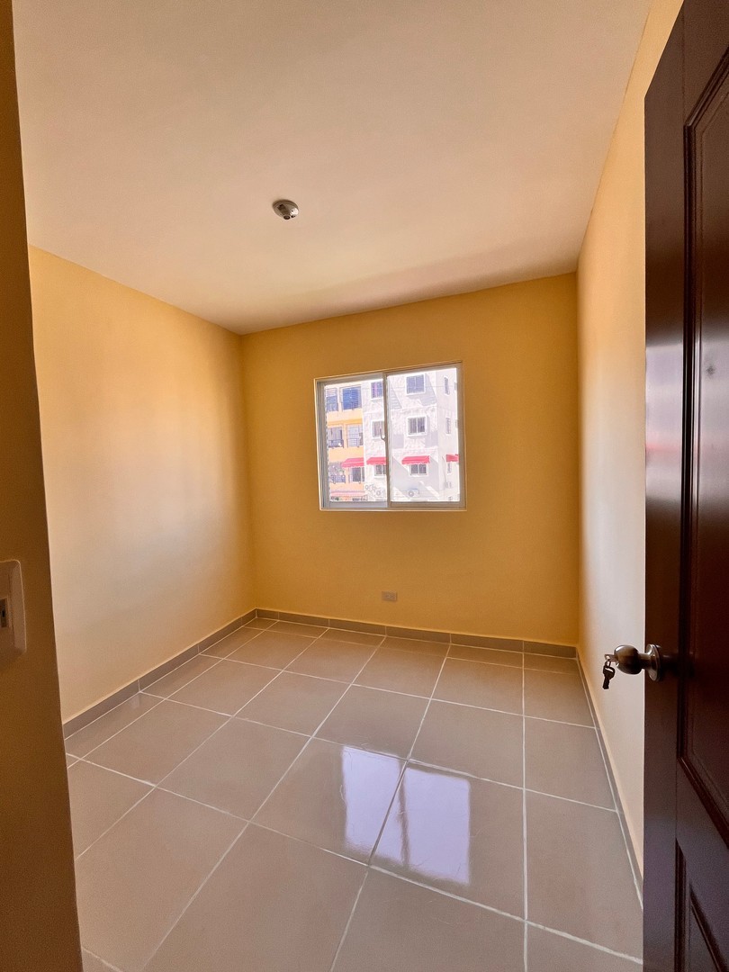 apartamentos - Apartamento NUEVO, SD Norte, Residencial Juan Rafael (3 hab + 1 baño) 4