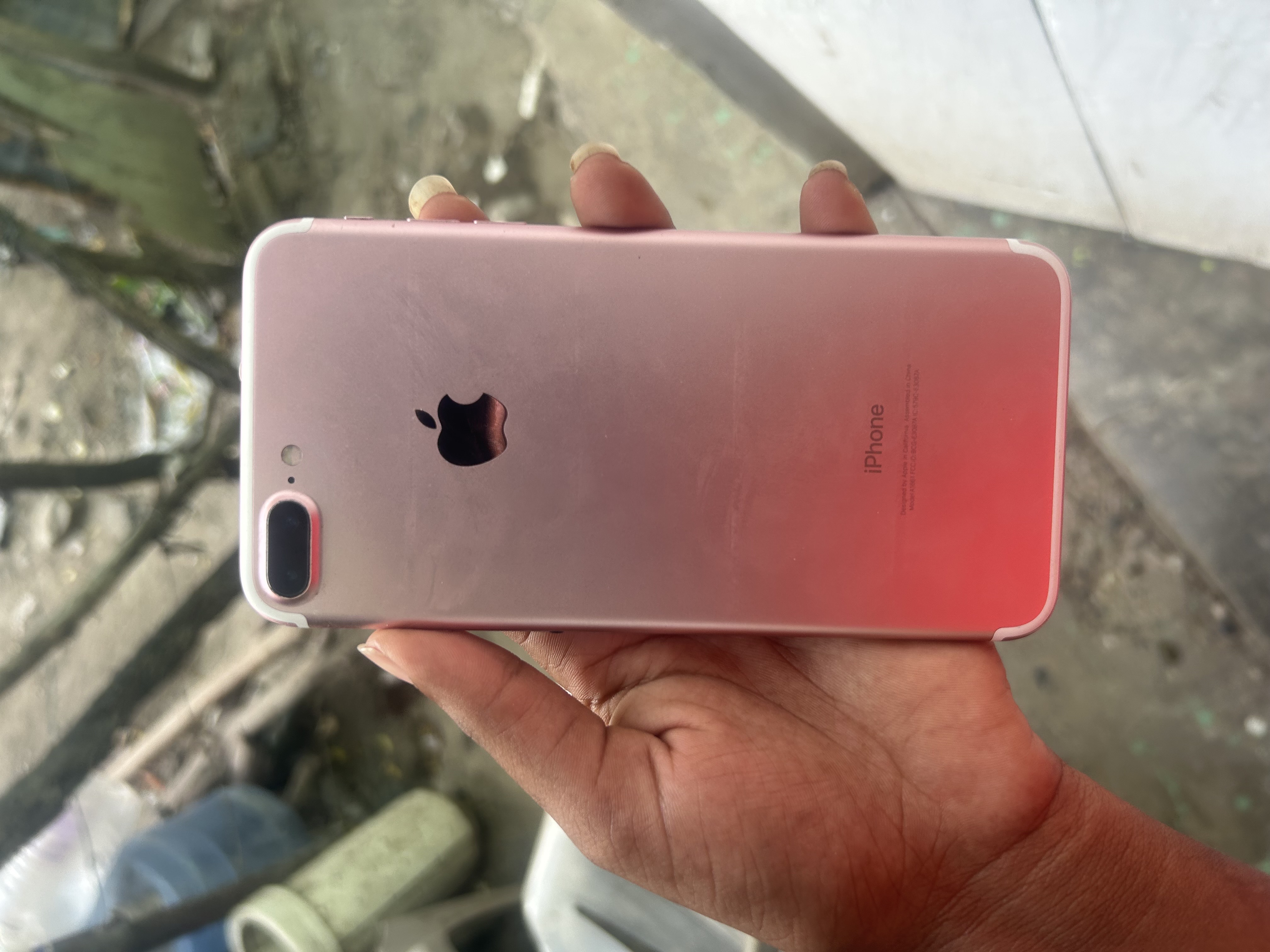 celulares y tabletas - Vendo un iPhone 7 Plus  1
