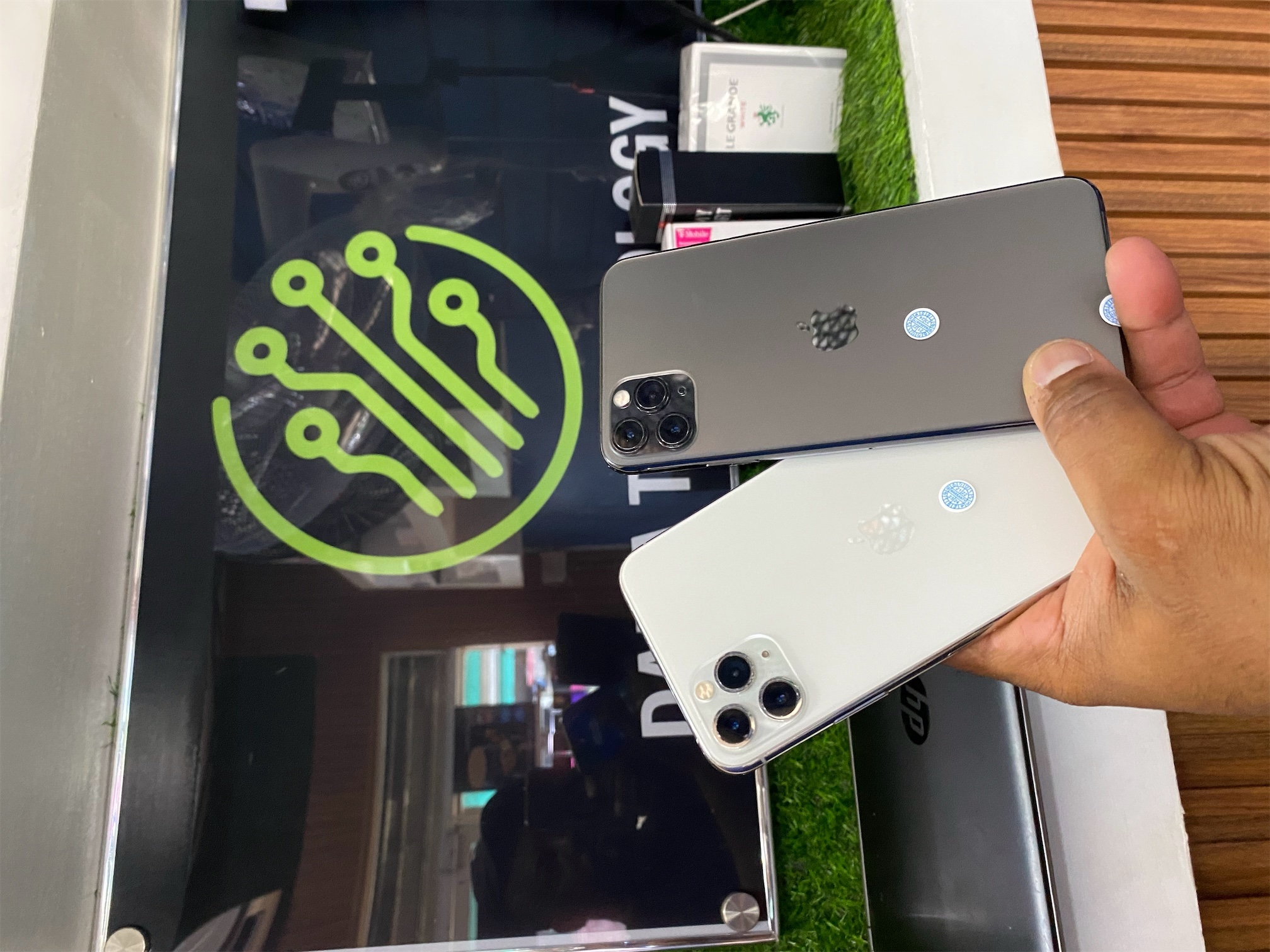 celulares y tabletas - iphone 11 pro max 64GB  2