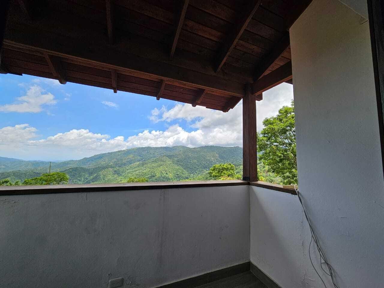 casas - Hermosa Residencia a 800 mts de Altura con estilo Moderno y vistas Panorámicas  9