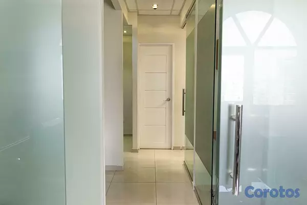 oficinas y locales comerciales - LOCAL COMERCIAL EN VENTA AMUEBLADO– PIANTINI 3