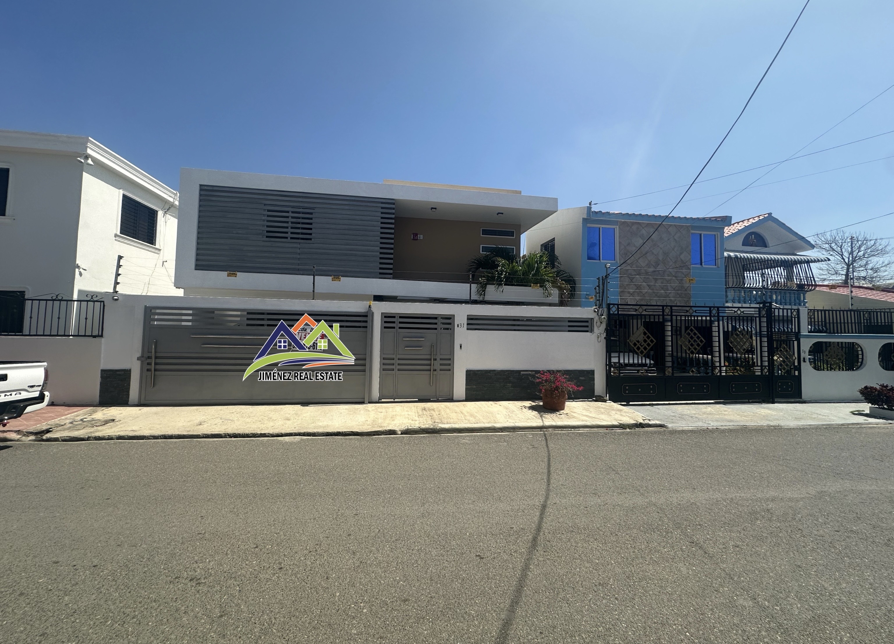 casas - CASA EN VENTA EN SANTIAGO DE LOS CABALLEROS PRÓXIMO A LA 27 de febrero  0