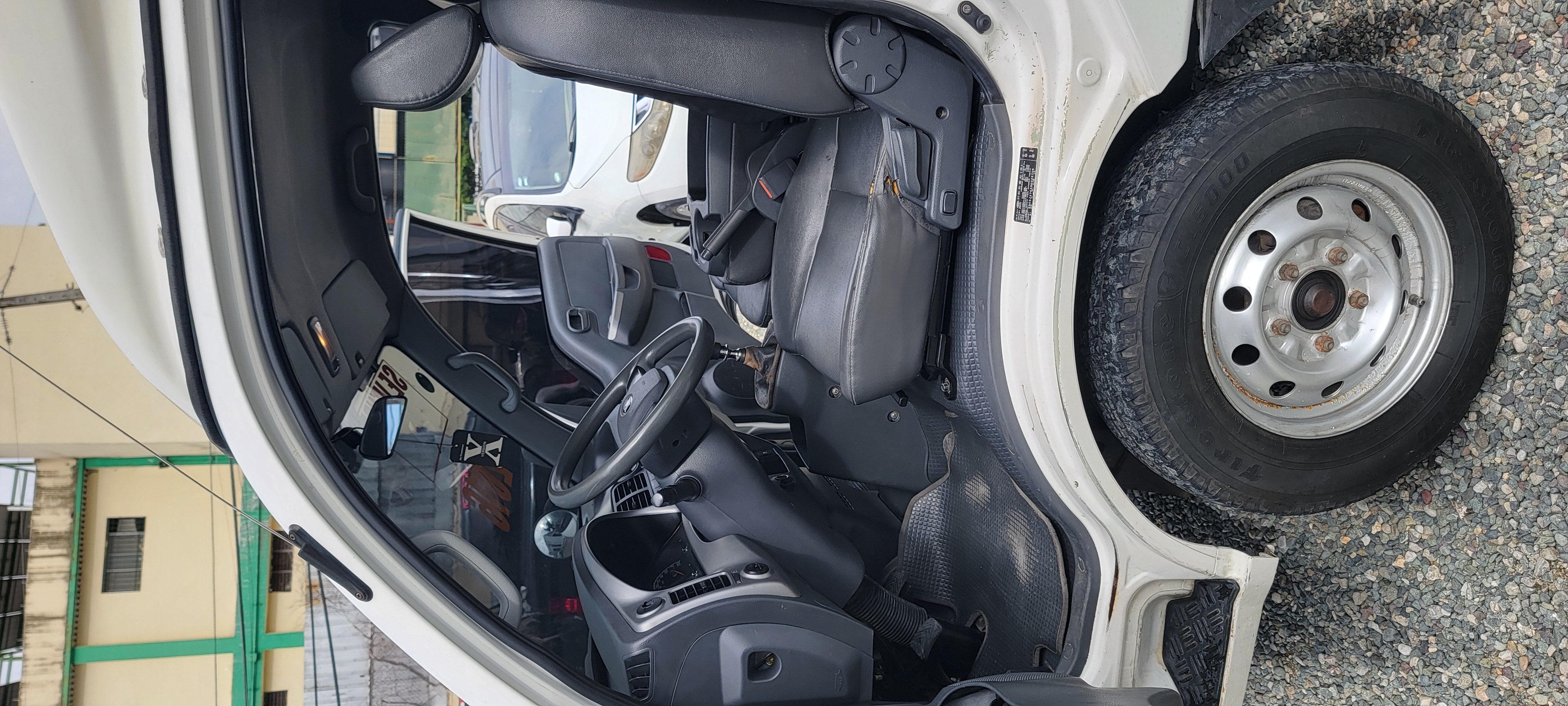camiones y vehiculos pesados - KIA BONGO CON FURGON  2016 4