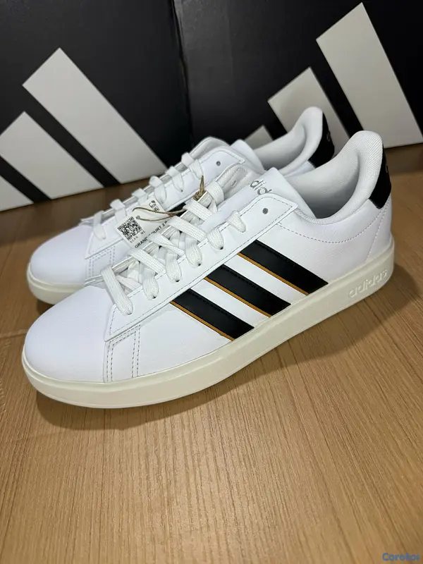 zapatos para hombre - Tenis Adidas originales size 9.5 (43 1/3) en Santiago  4