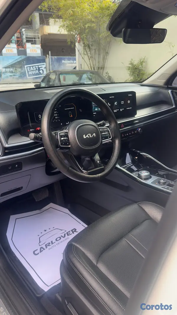jeepetas y camionetas - Kia Sorento 2025 Limited 4