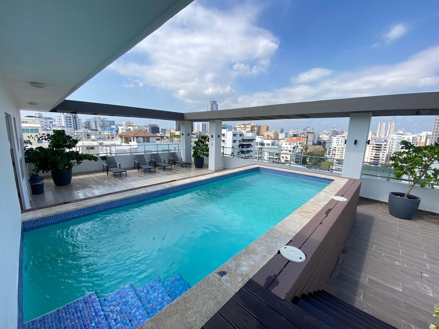 apartamentos - Apartamento con línea blanca en Naco  5