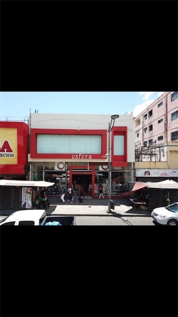 oficinas y locales comerciales - Venta de edificio en la avenida Duarte Distrito Nacional cerca de tiendas  3