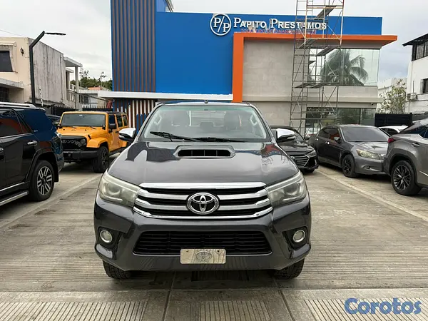 jeepetas y camionetas - Toyota Hilux SRV 2017 7