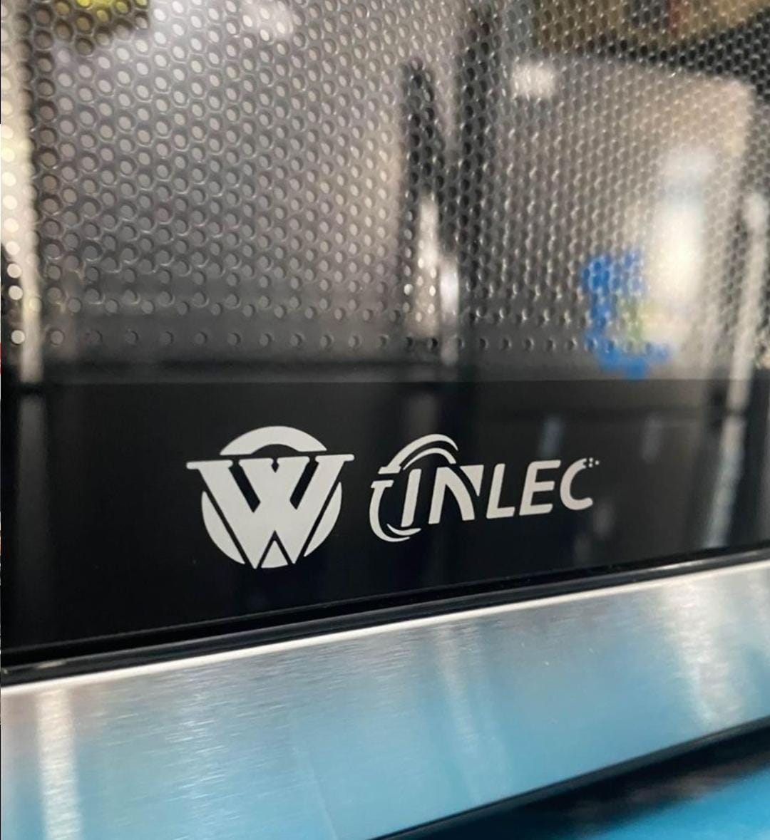 electrodomesticos - Microondas Inlec 0.7 pies cúbicos 
20 litros 
Modelo C20PXP33
 5