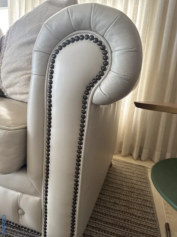 muebles y colchones - Sofa clásico capitoneado- 100% piel de Tienda Charo 3