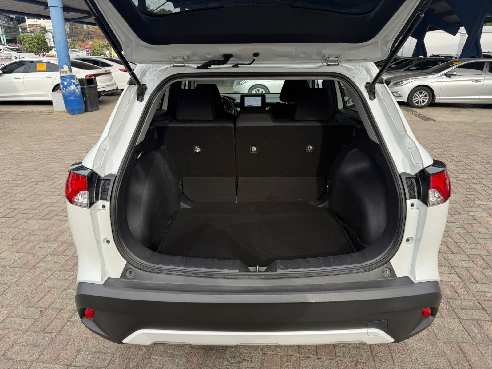 jeepetas y camionetas - Toyota corolla cross 2023 6
