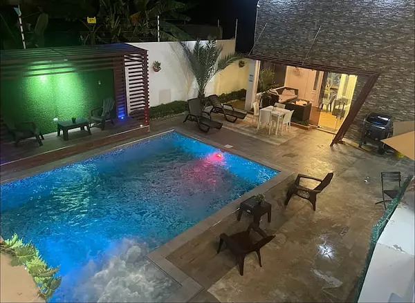 casas - Casa de lujo con Piscina, Corales del Sur 2