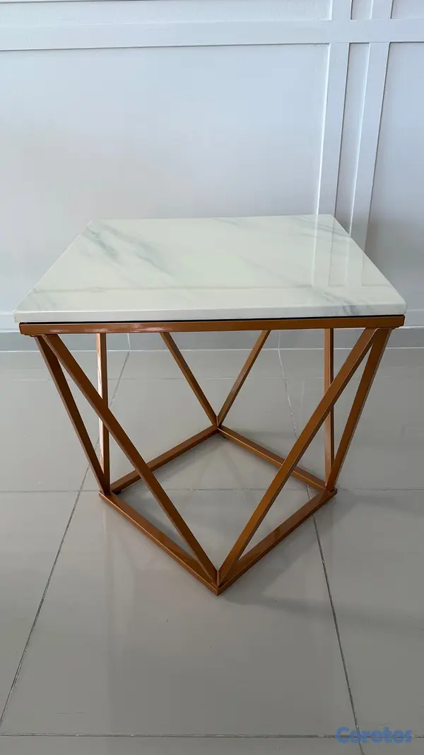 decoración y accesorios - Mesa lateral moderna con tope tipo marmol 2