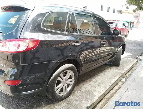 jeepetas y camionetas - VENDO HYUNDAI SANTA FE 2011. 7