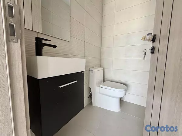 apartamentos - Se Alquila de oportunidad en Torre de lujo  9