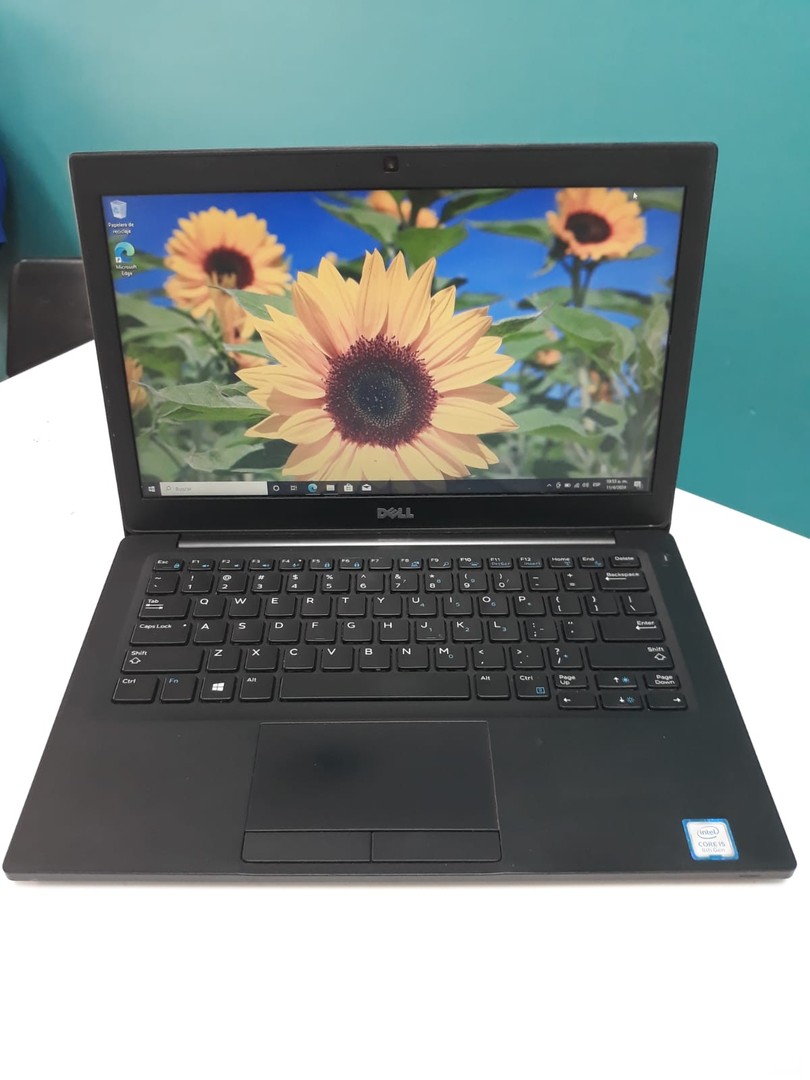computadoras y laptops - Laptop, Dell Latitude 7290 / 8th Gen, Intel Core i5 / 16GB DDR4 / 512GB SSD

- P