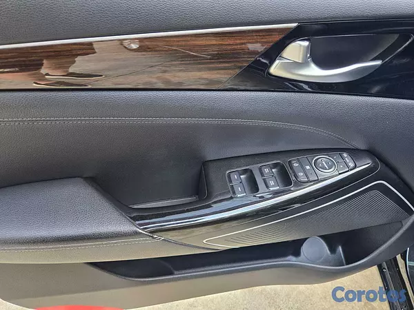 carros - KIA K7 2018 NEGRO 13