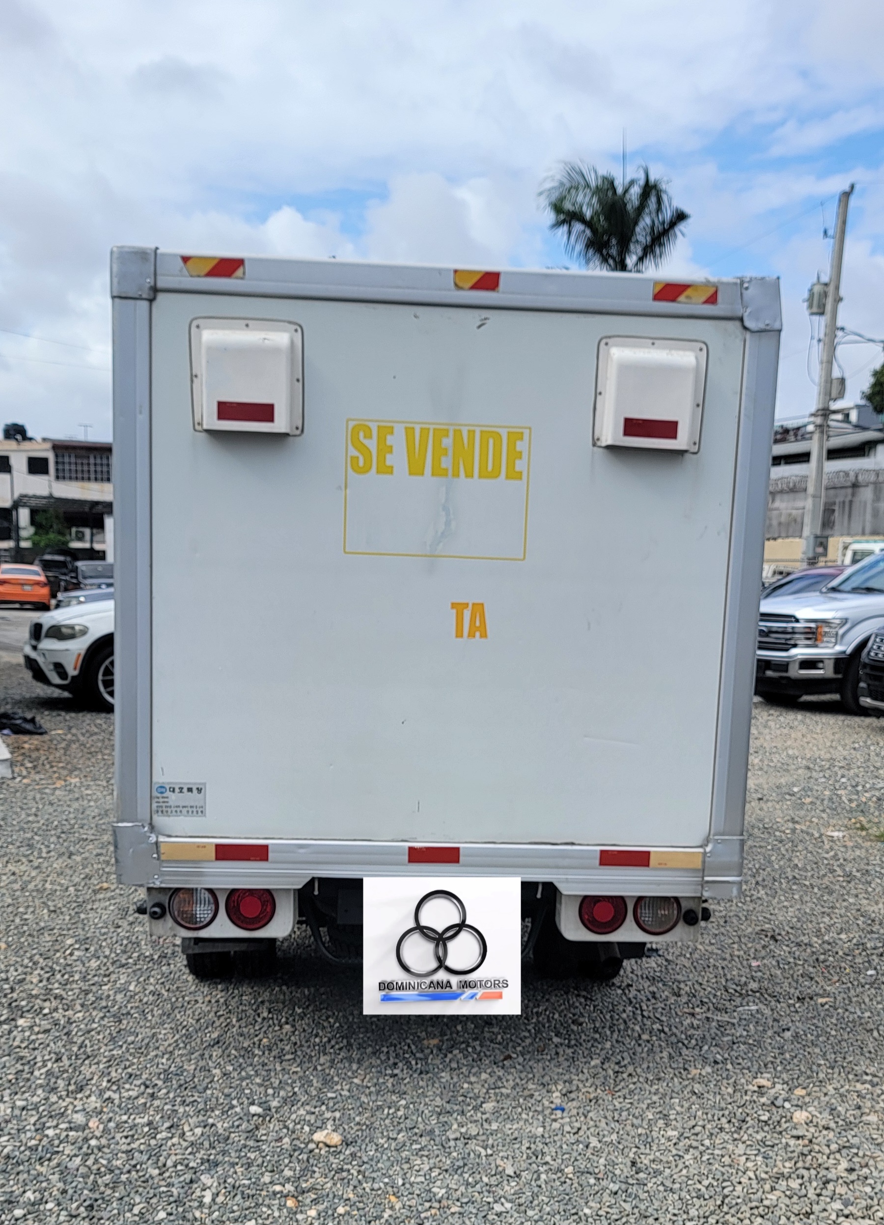 camiones y vehiculos pesados - KIA BONGO CON FURGON  2016 5