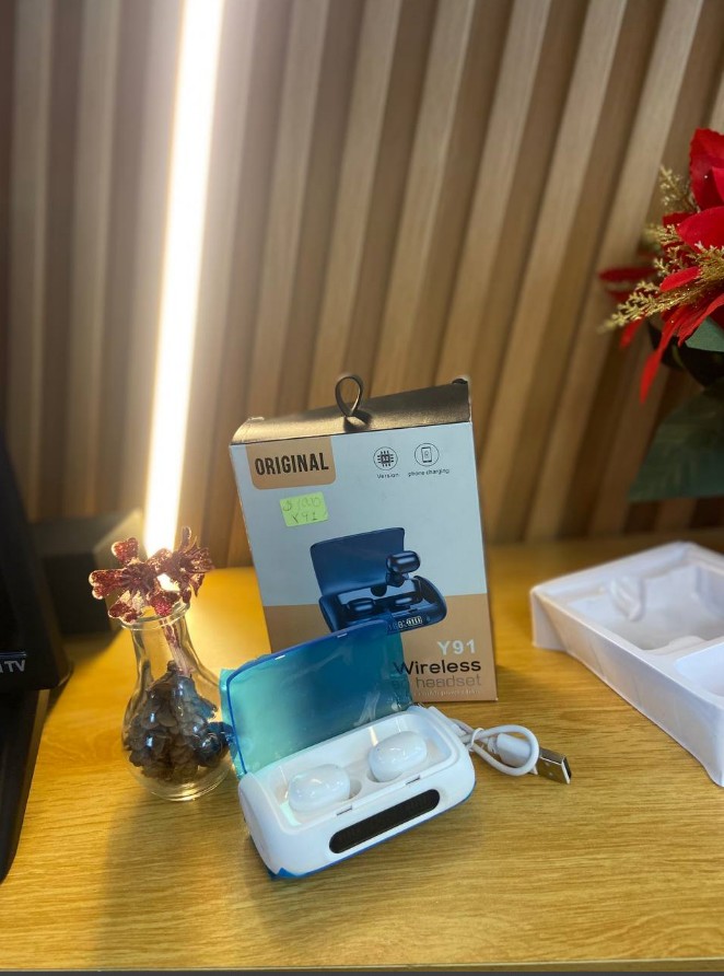 otros electronicos - Audifonos inalambricos Y Power Bank 2