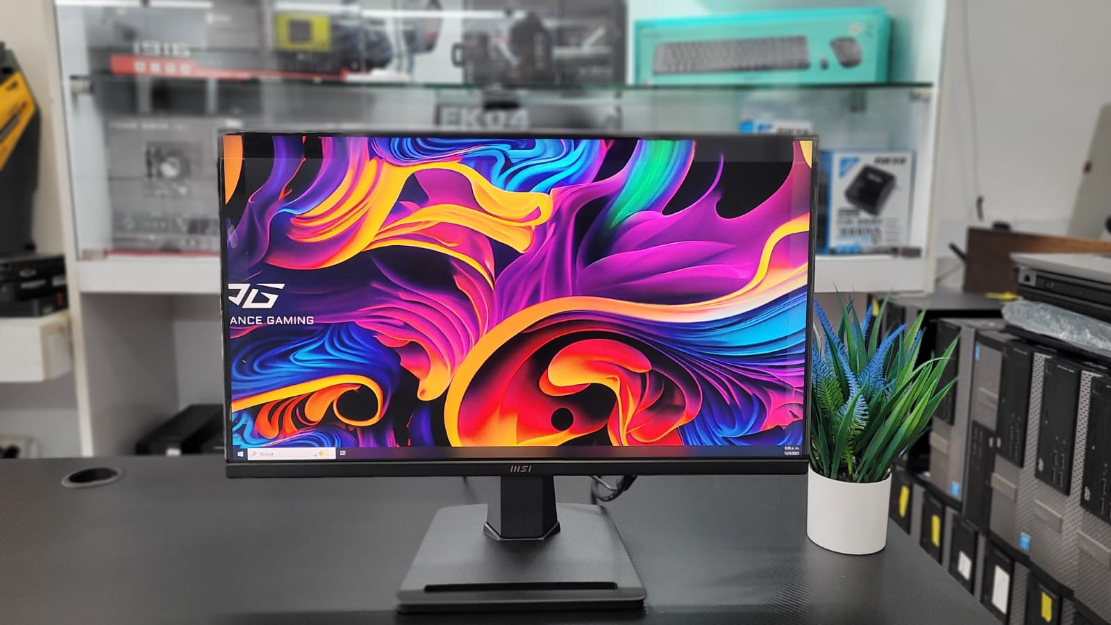 computadoras y laptops - Monitor Gaming MSI 25 PLG IPS NUEVO MP251  2